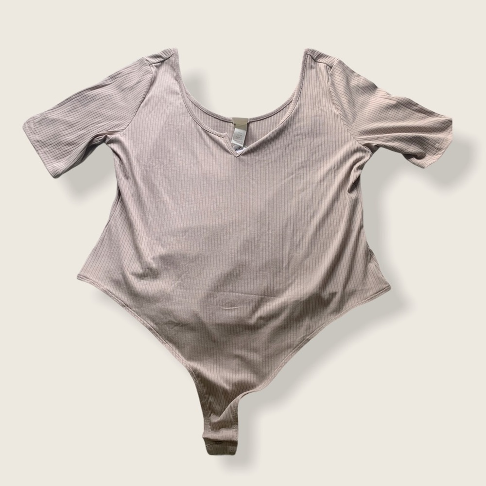 H&M Ribbed Beige Bodysuit